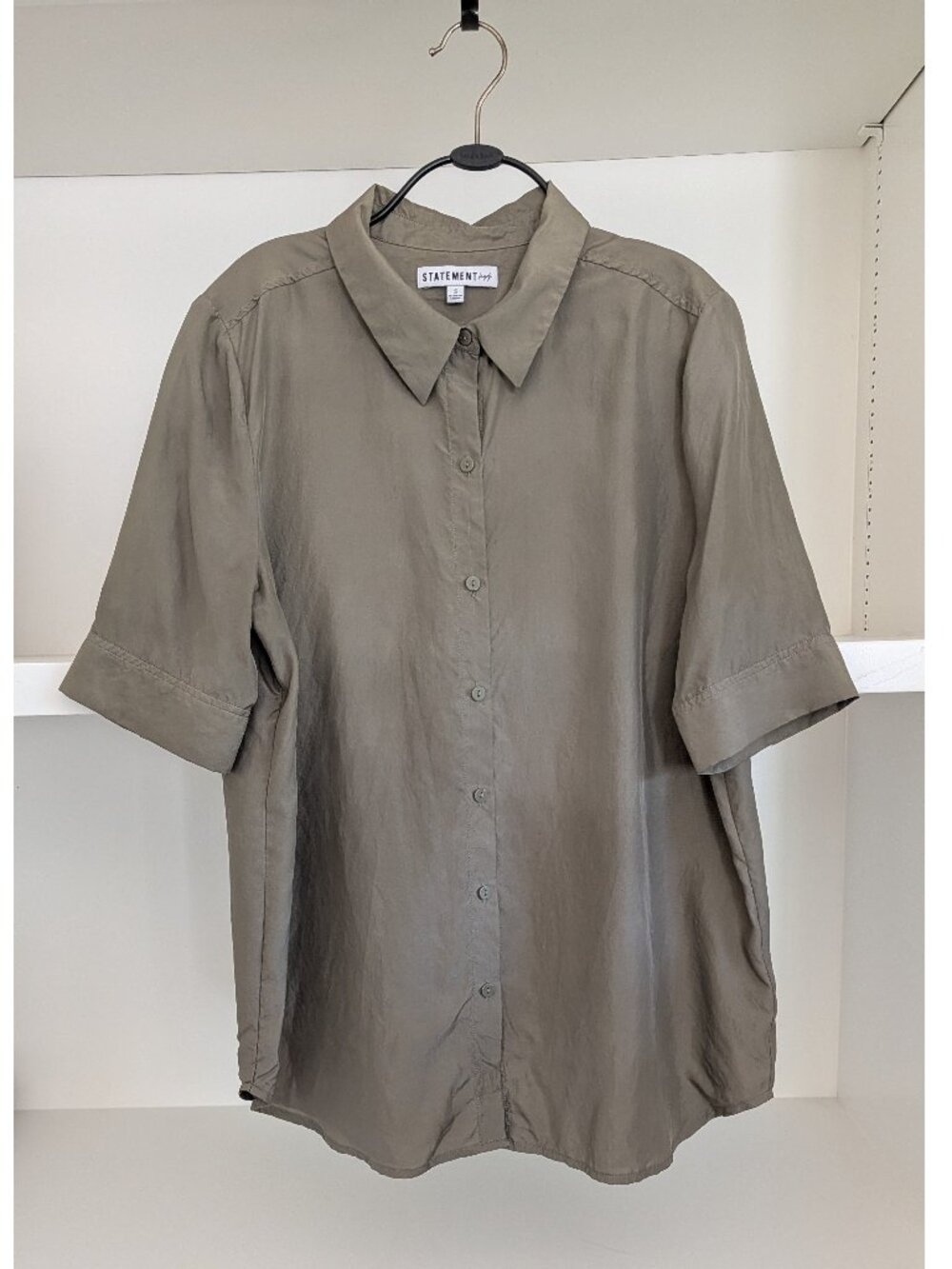 Statement x NYDJ 100% Silk Short Sleeve Button Front Blouse Top Shirt